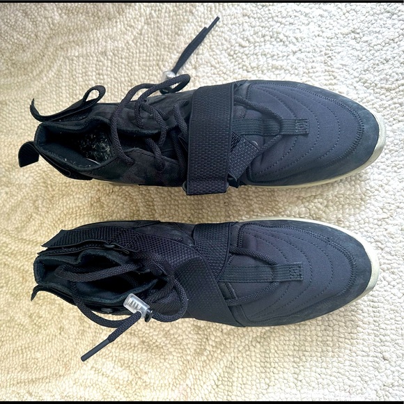 AIR 180 fear of god Nikes - Picture 5 of 7